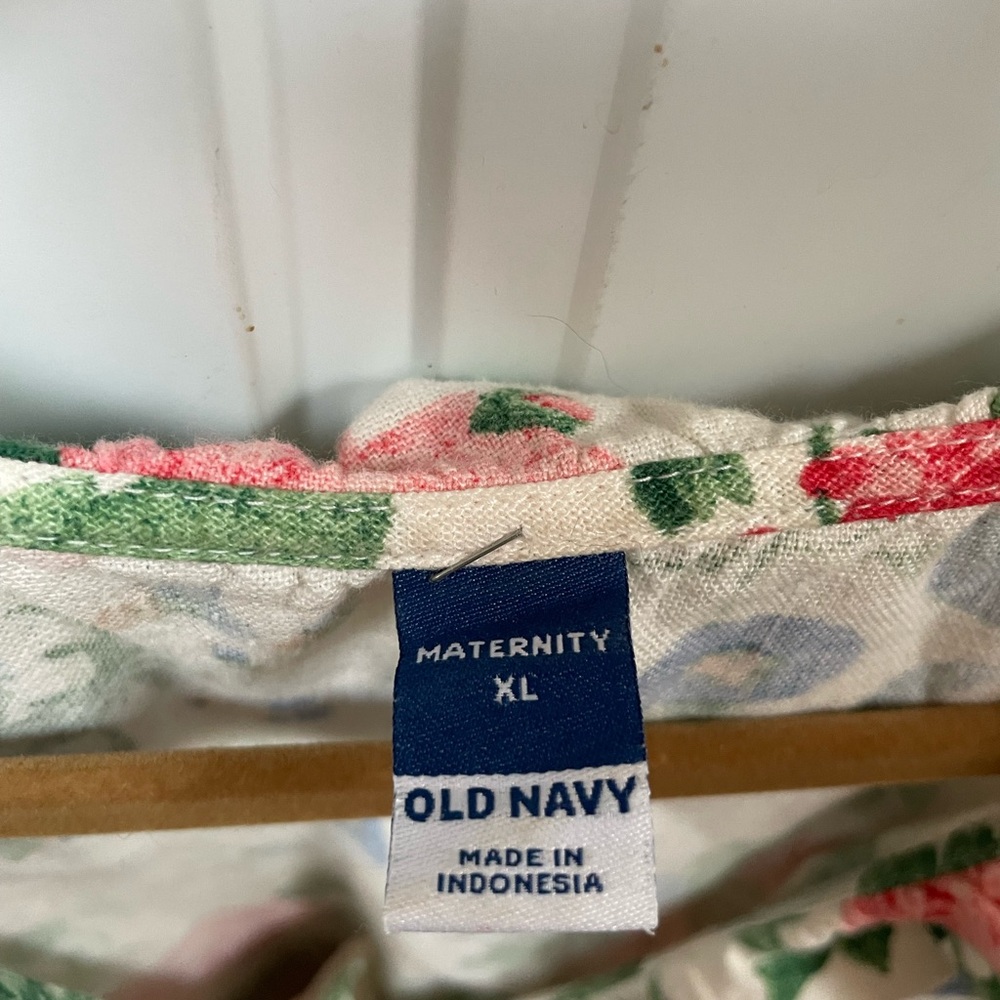 Old Navy Maternity (XL) floral dress
